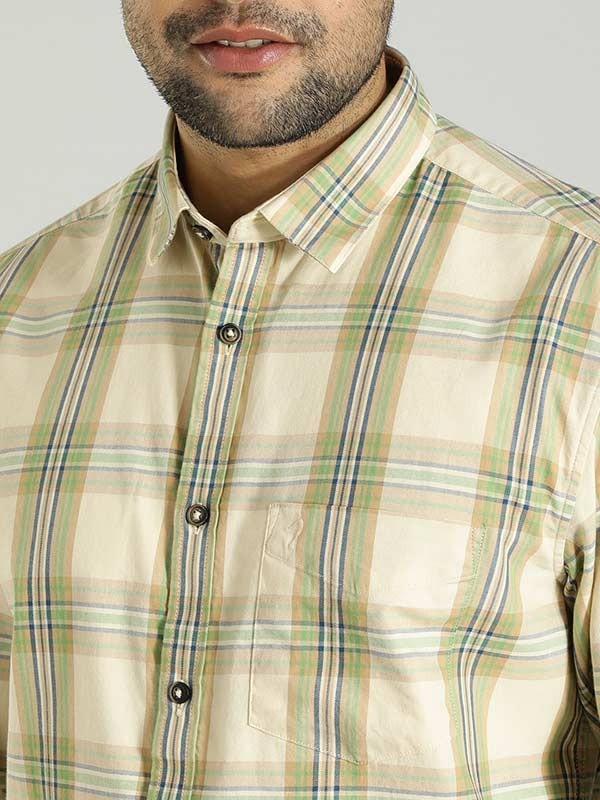 Indian Terrain Men Checkered Beige Shirt